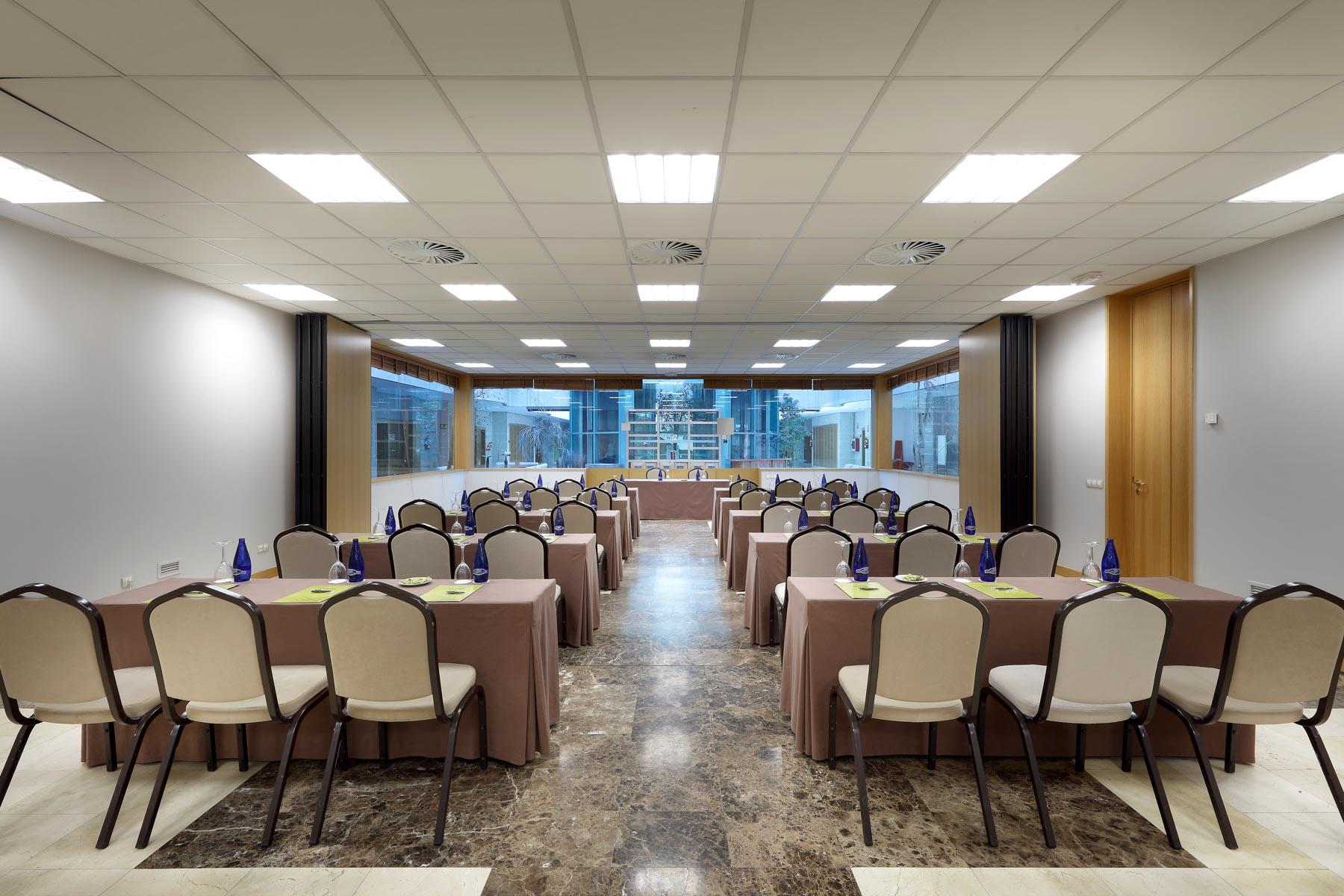 阿尔梅纳尔埃克格瑞纳酒店 拉斯·罗萨斯·德·马德里 外观 照片
